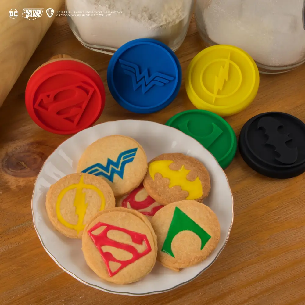 Adjust 5 Justice League Interchangeable Cookie Stamps