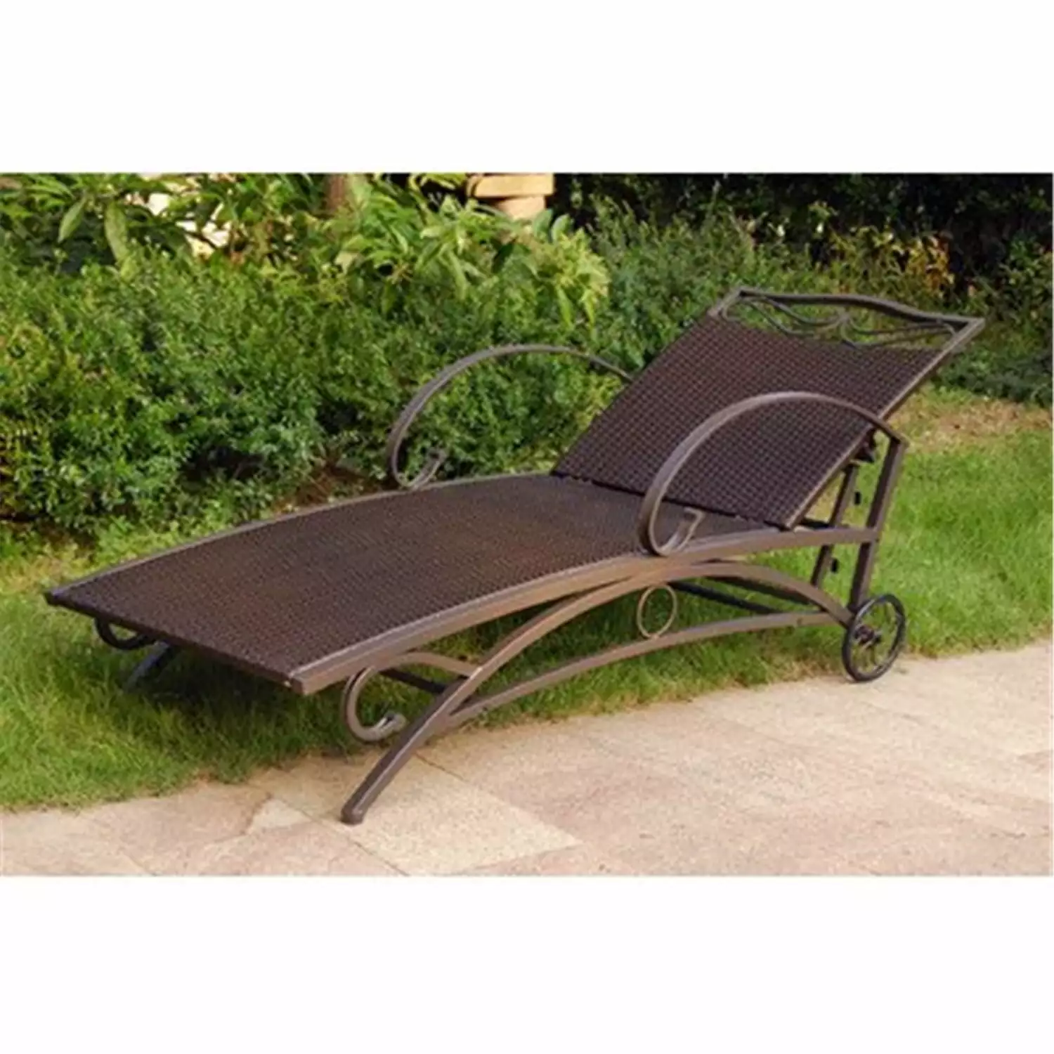 Maykoosh Natural Beauty Resin Single Chaise Lounge Elegant Relaxation Chaise