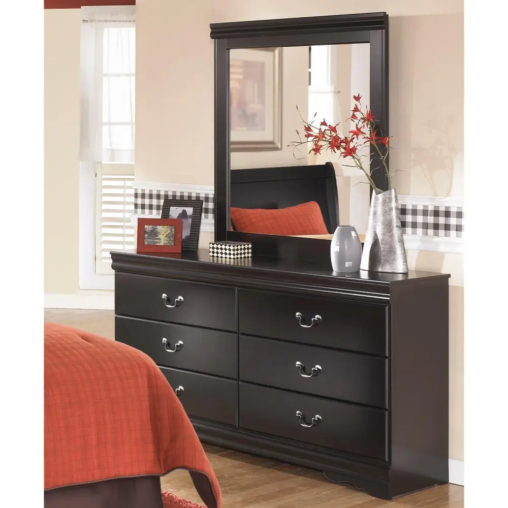Diamond Modern Furniture Select Design Huey Vineyard 6-Drawer Dresser Mirror B128-31/B128-36
