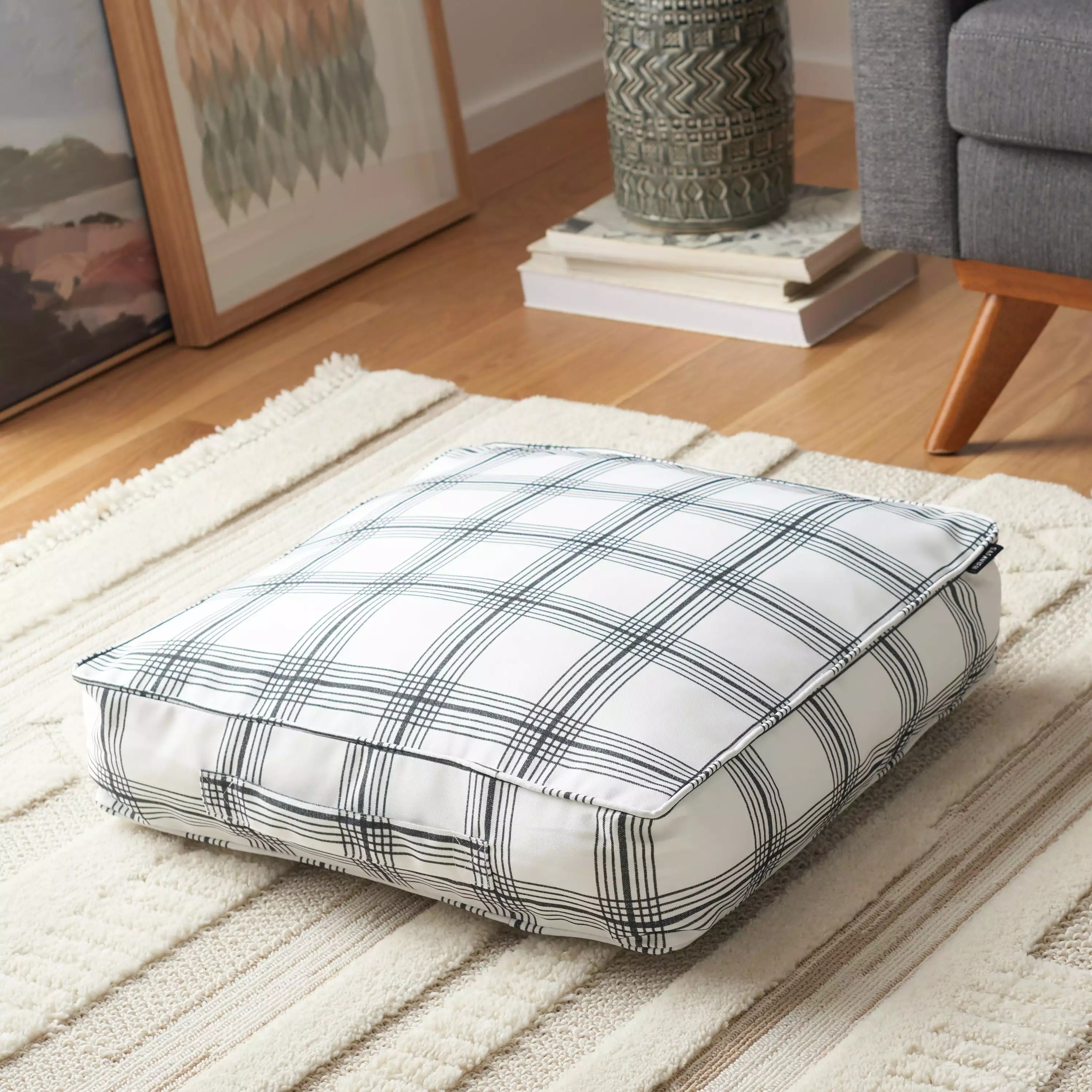 SAFAVIEH Brooklynne Plaid Floor Pillow 22x22 Green/White - Cozy Living Room Decor