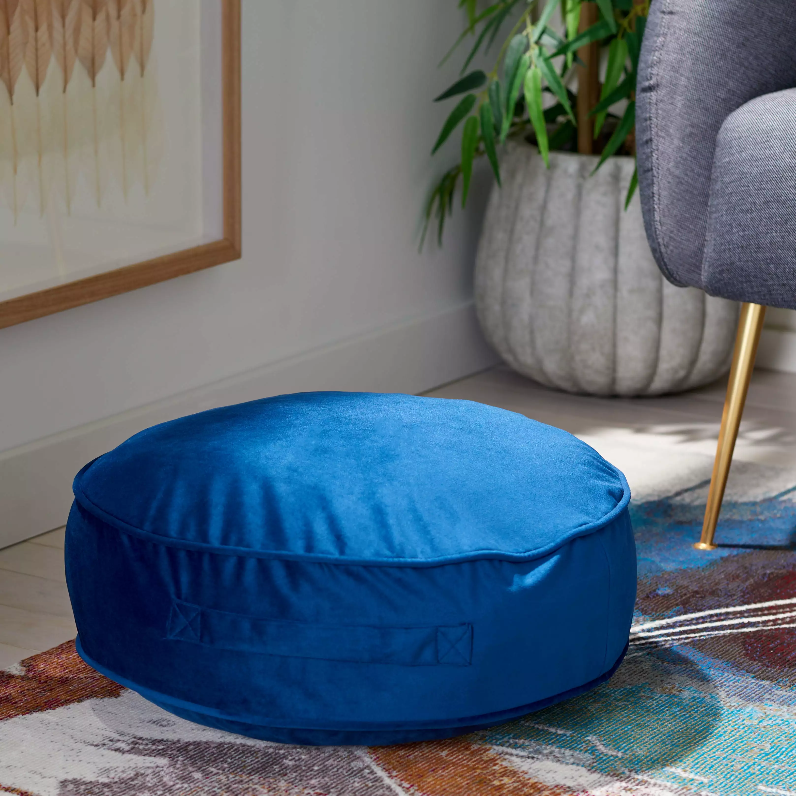 SAFAVIEH Reissa Solid Floor Pillow 20 x 20 Royal Blue