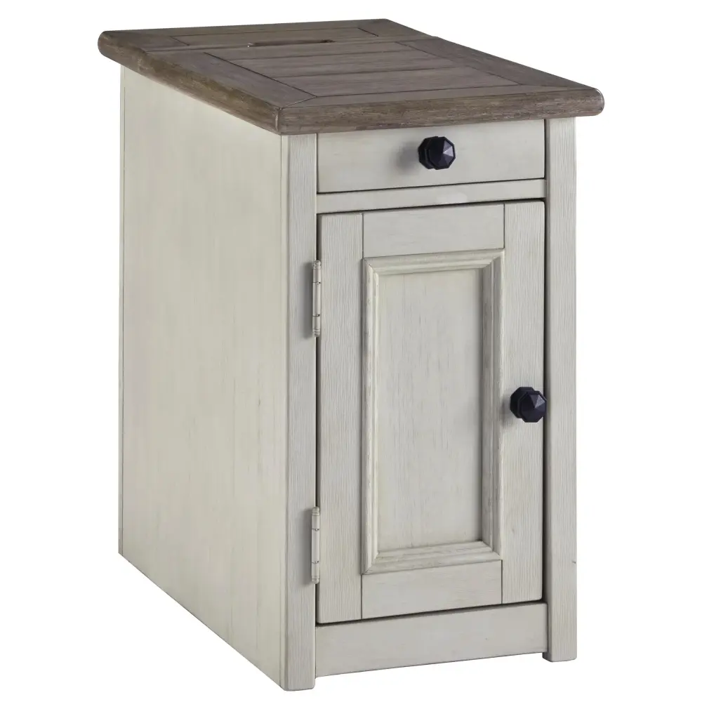Diamond Modern Furniture Select Design Bolanburg End Table T637-7