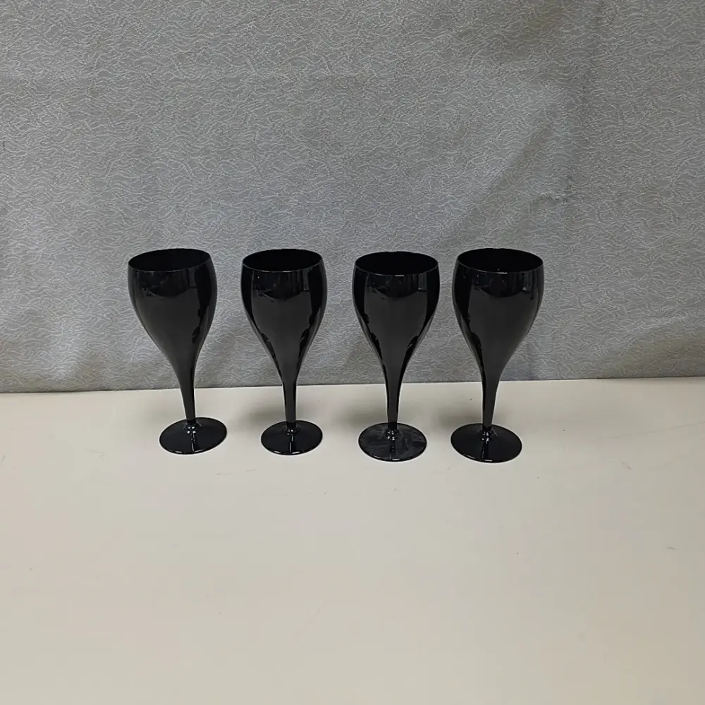 4 BLACK STEMWARE GLASSES