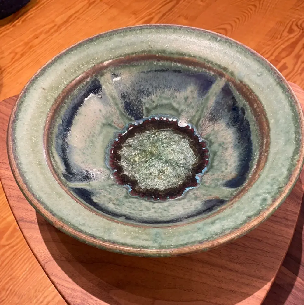Flared 10" Bowl Glass Olive Accents - Medium