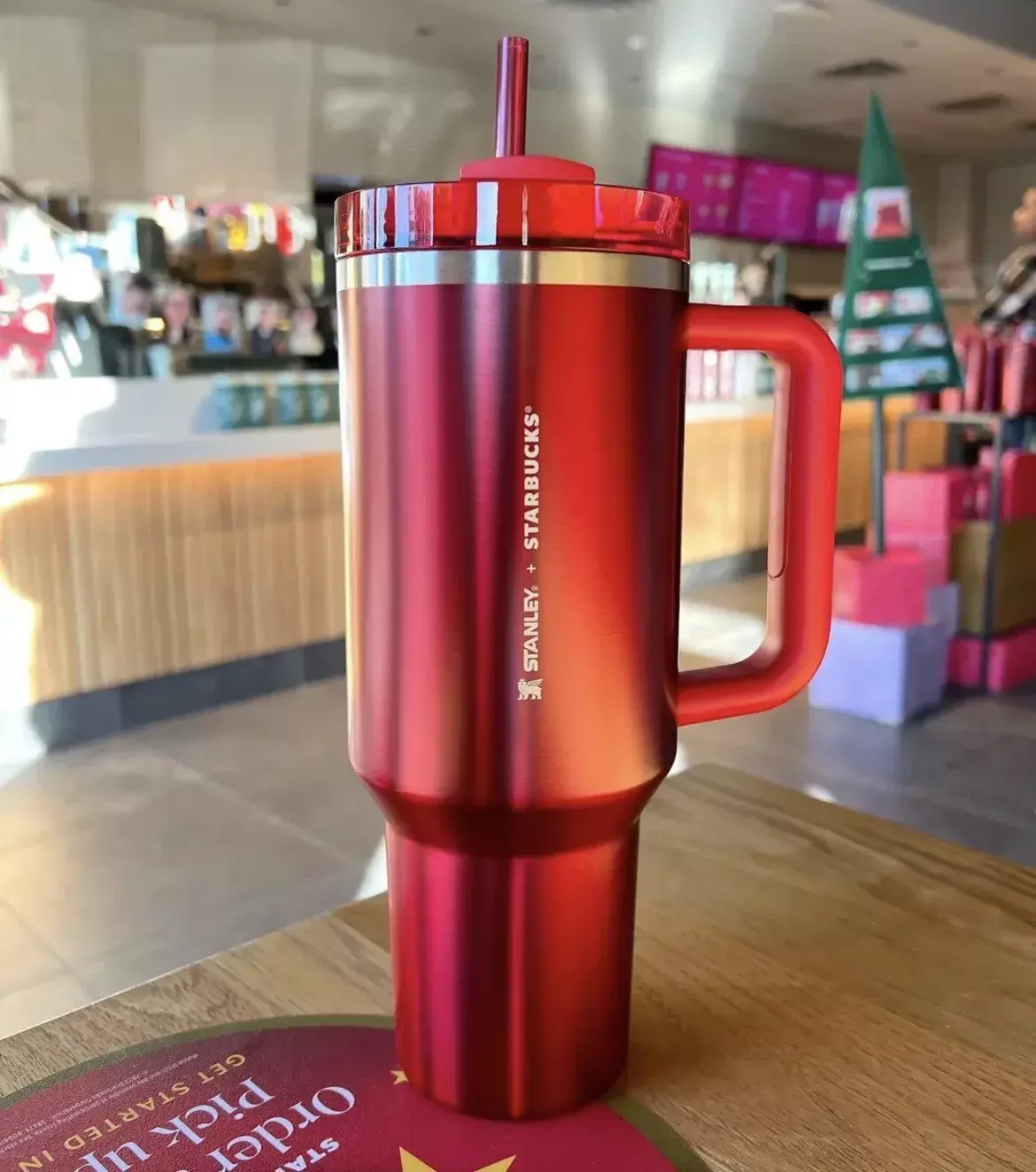 Starbucks Stanley Holiday Red 40 oz Tumbler Mug Stainless Steel Vacuum Insulated Limited Edition