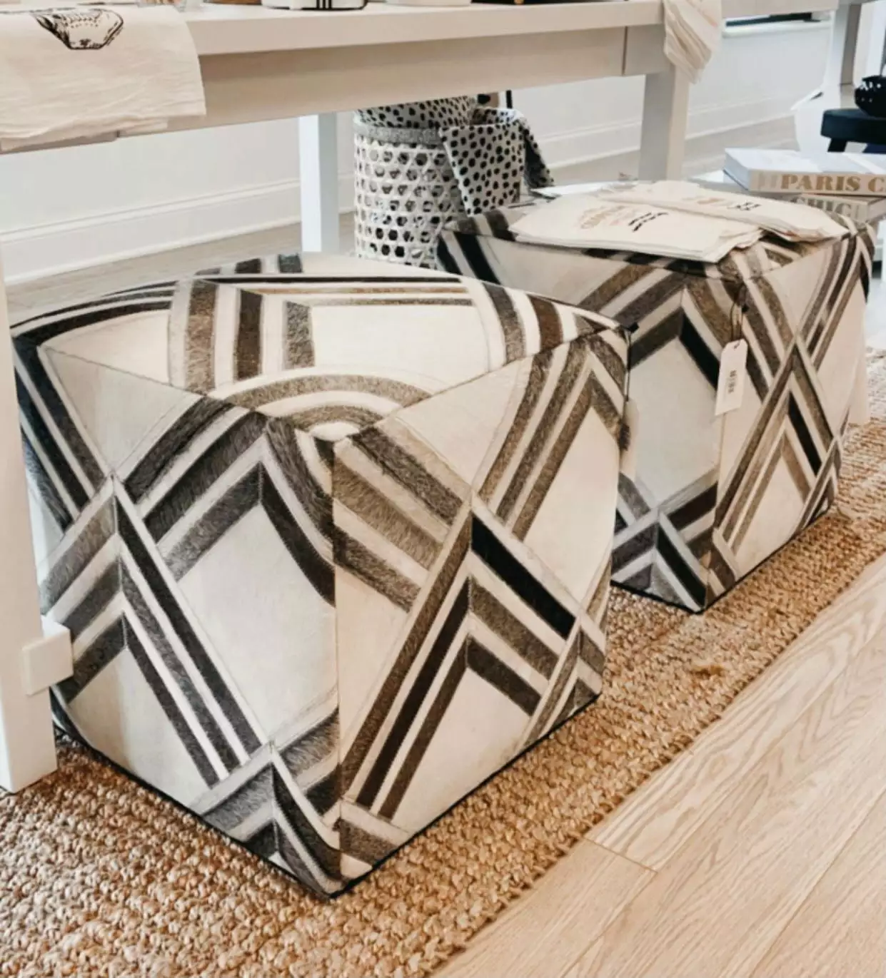 Black and White Luxury Genuine Leather Pouf Ottoman Footstool Side table Seat Foot Rest Living Room Bedroom TRD284 The Rug...