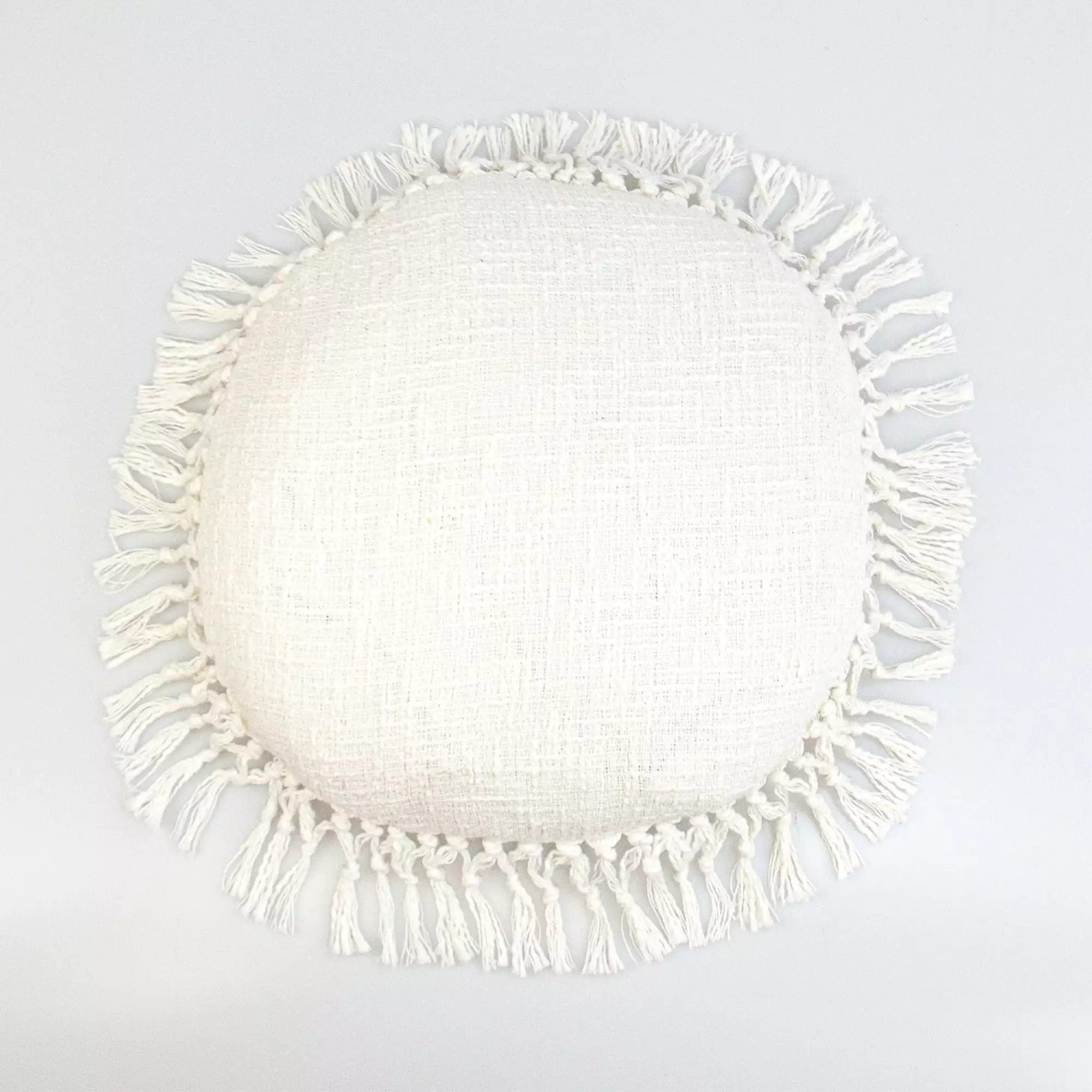 Parkland Gatherion Transitional Solid White Round 18 x 18 Pillow Parkland Collection