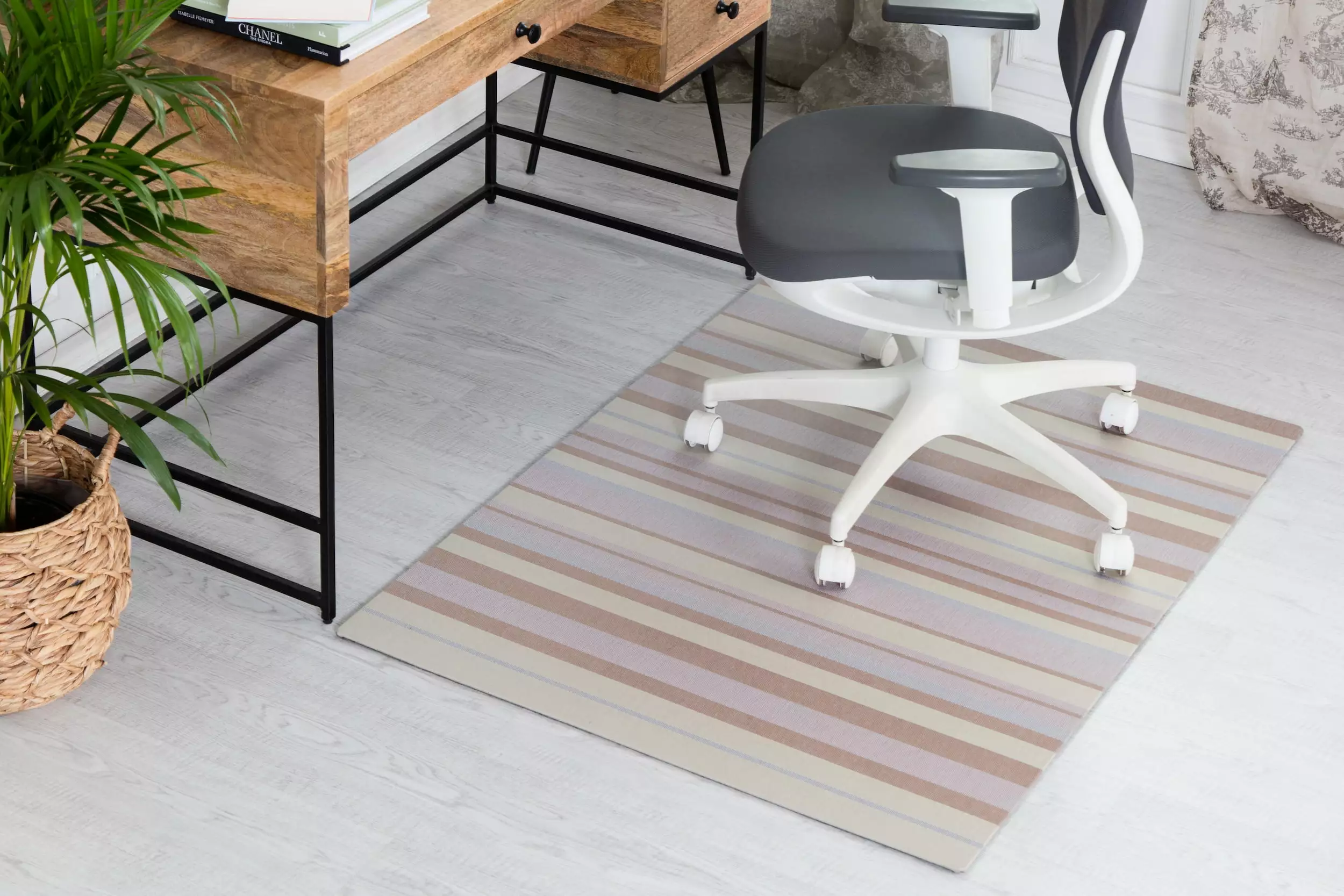 36 x 48 Avalon Blue & Brown 1/4 Rug'd Chair Mat Anji Mountain