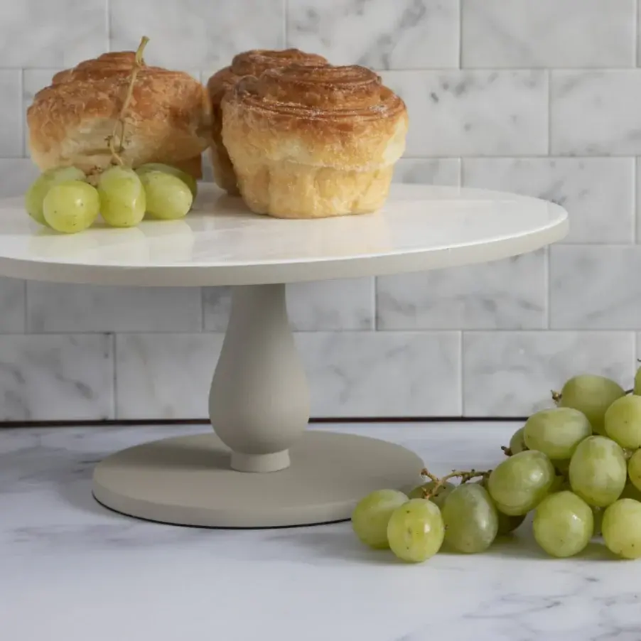 Easton Cake Stand