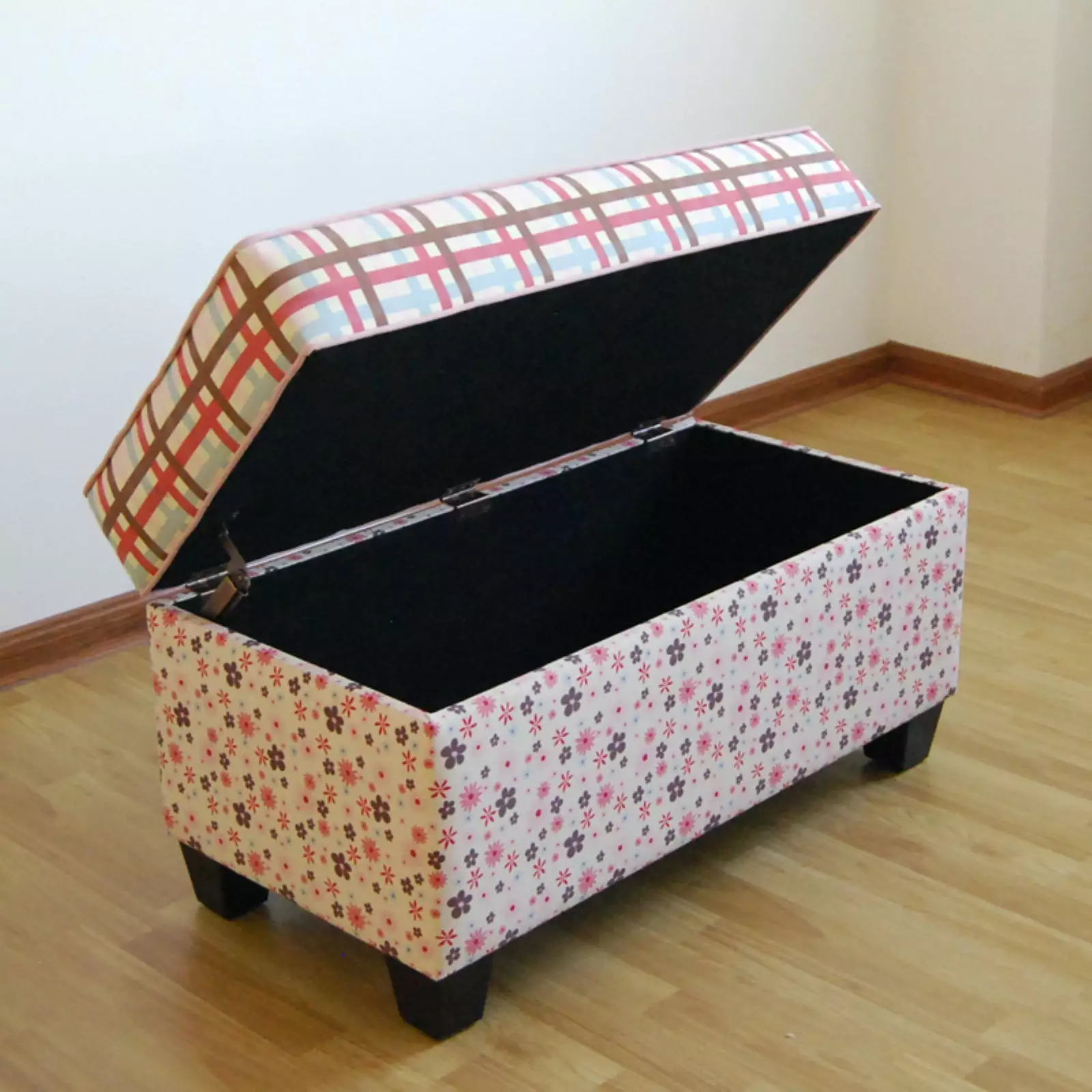 4D Concepts Indoor Storage Bench Entryway or Bedroom Ottomans