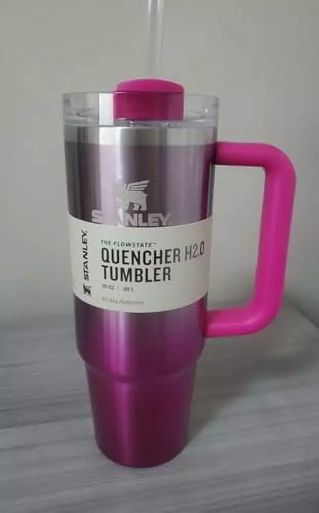 Stanley 30 oz Quencher H2.0 FlowState Stainless Steel Tumbler Camelia Pink