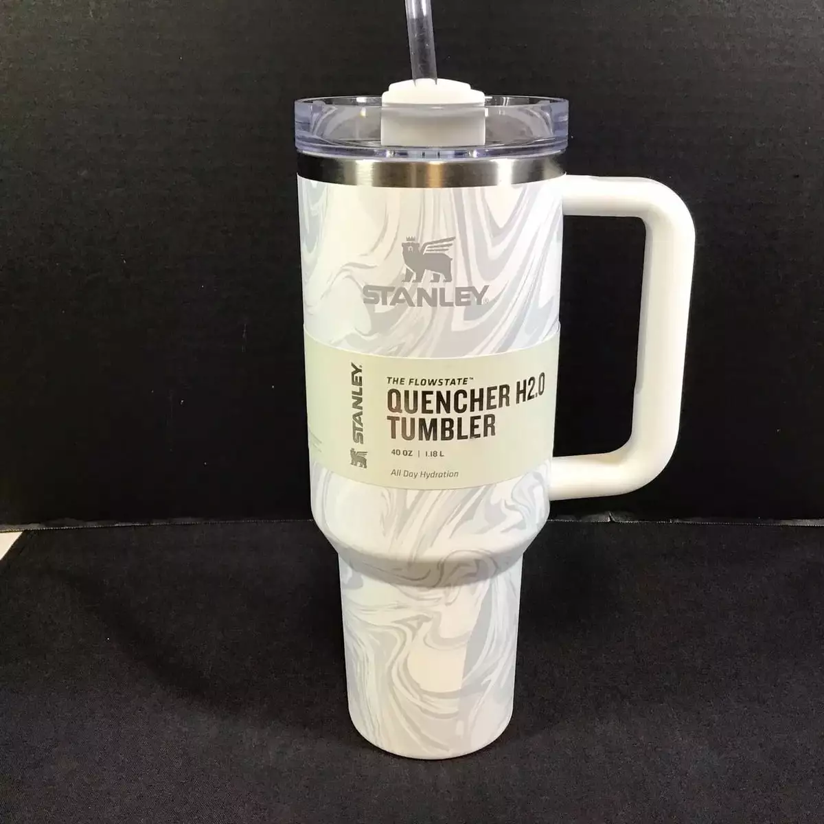 Stanley Quencher H2.0 FlowState Tumbler 40 OZ Limited Edition Polar Swirl